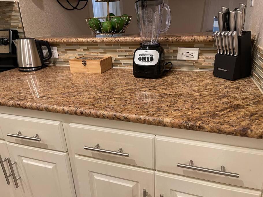 Beautiful/Spacious 2 Bedroom Houston Near Galleria Экстерьер фото